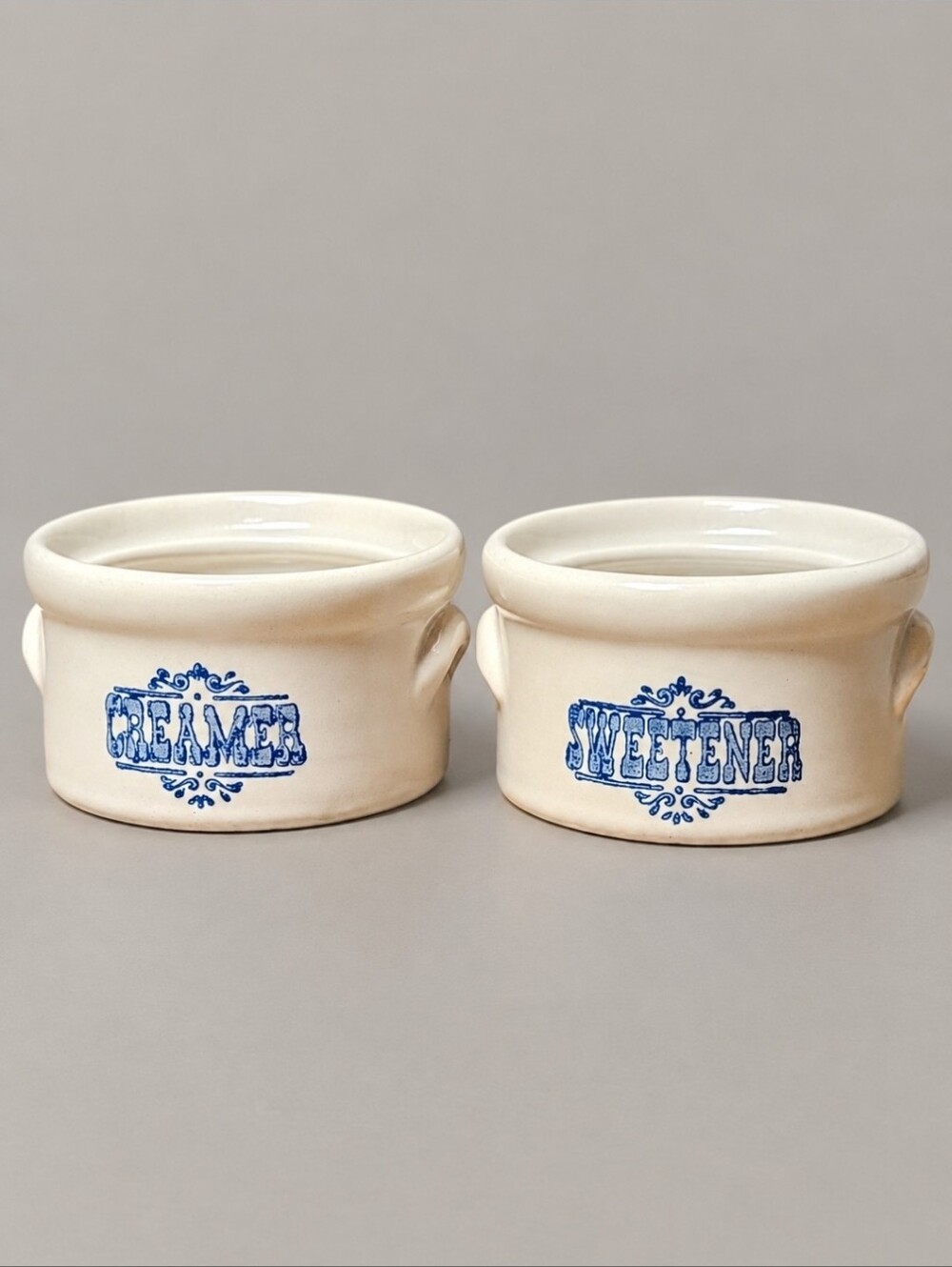 Vintage Pfaltzgraff Yorktowne Creamer Sweetener Crock Set Blue White